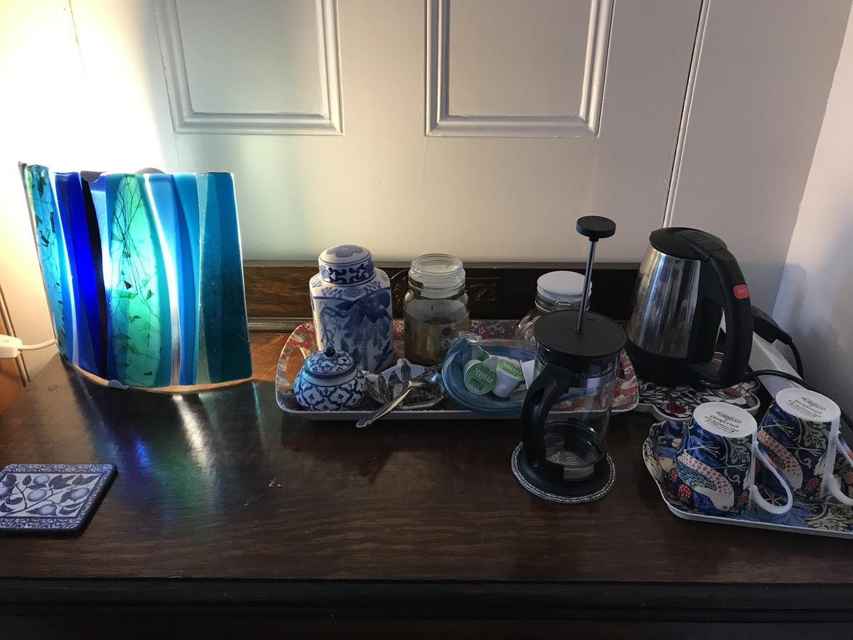 Holmewood Homestay London Bagian luar foto